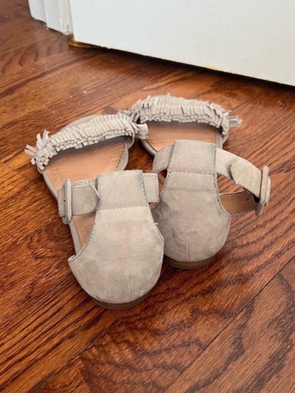 joie taupe gray lyla suede fringe ankle buckle sandals flat - Picture 5 of 8